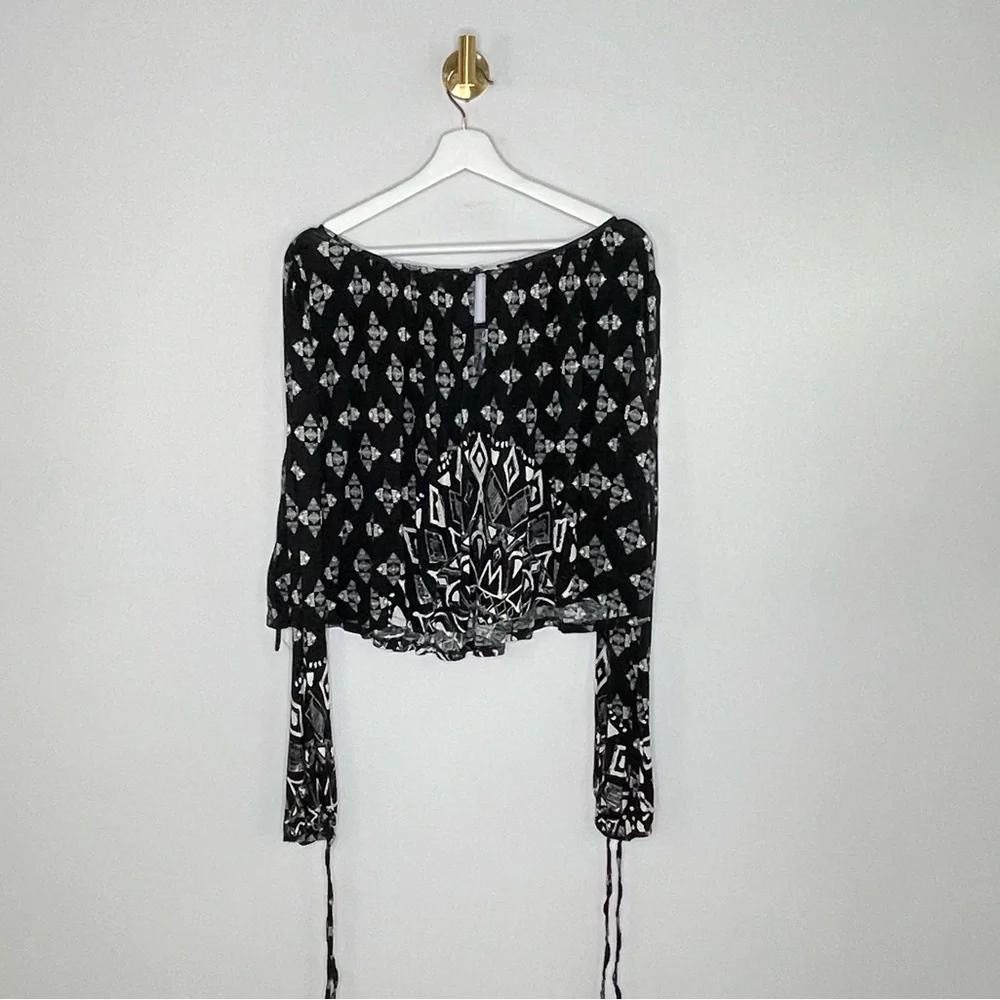 Bohemian Coastal | Free People Black Flowy Poet Blouse Drawstring Sleeve | Small